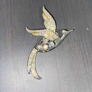 Vintage Sarah Coventry BIRD Brooch Aurora Borealis Crystals Silvertone